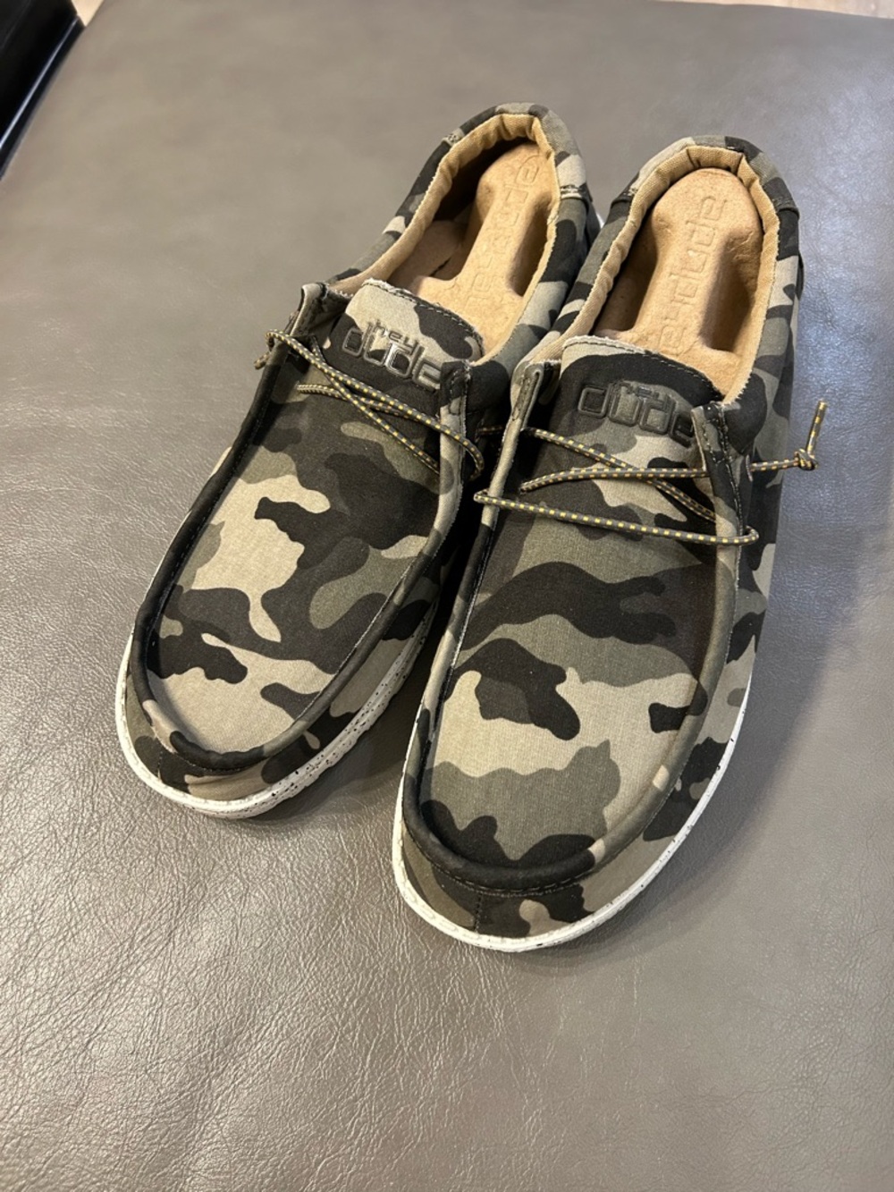 Heydude slip-on loafers men’s size12